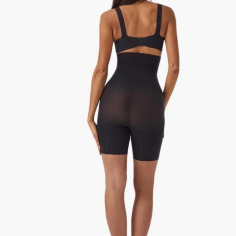 New in Box! SPANX Higher Power Short Shaper Short - Very Black, Size 1X!